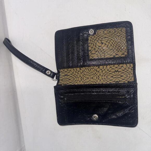 Vintage HOBO INTERNATIONAL Black Patent Leather Folding Wristlet Clutch Wallet - Picture 8 of 15